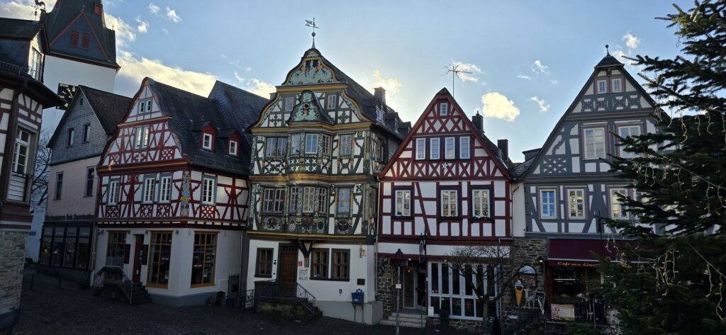 20250106_135812_1600x739