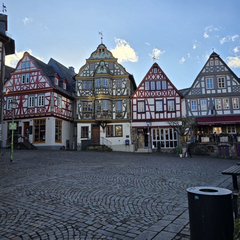 20250106_135912_1200x1200