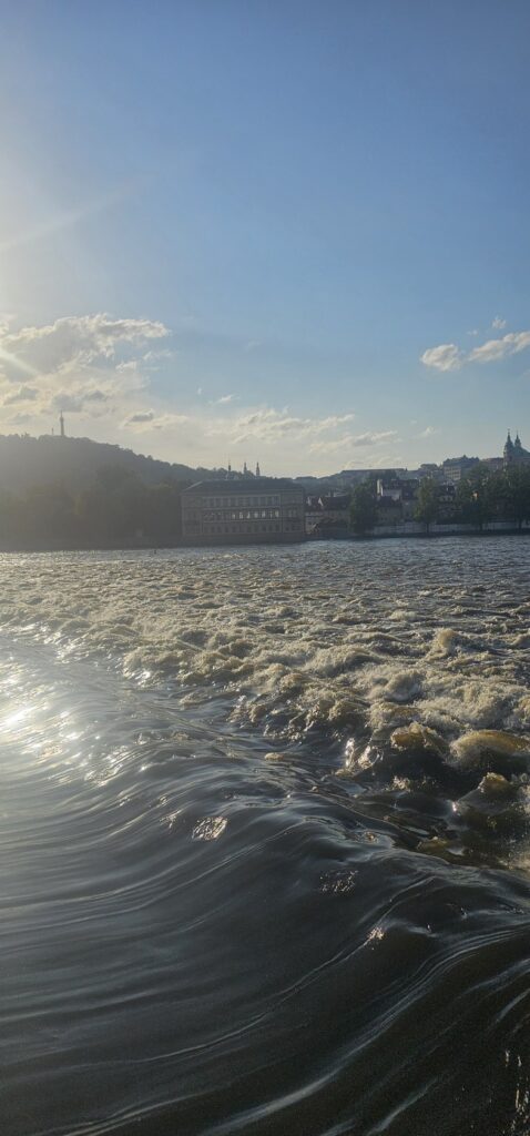 prag (11)_1680x785