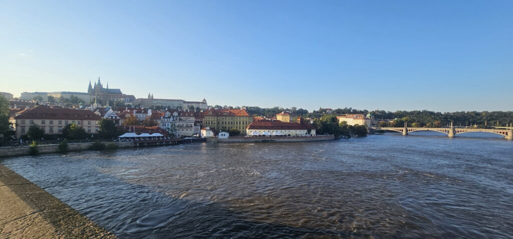 prag (14)_1680x785